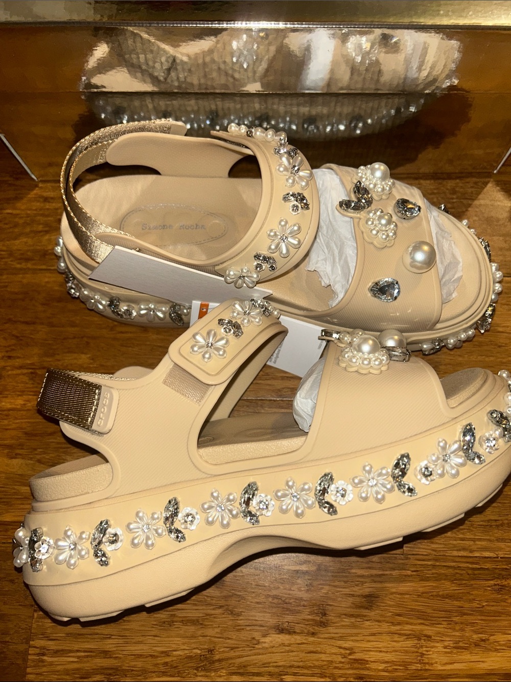 Simone Rocha x Crocs Soho Sandal Chai - Picture 8 of 9